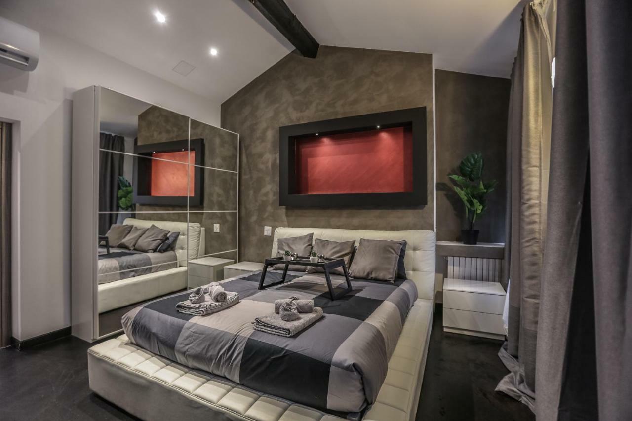 מילאנו Stylish Apartment Near Duomo מראה חיצוני תמונה