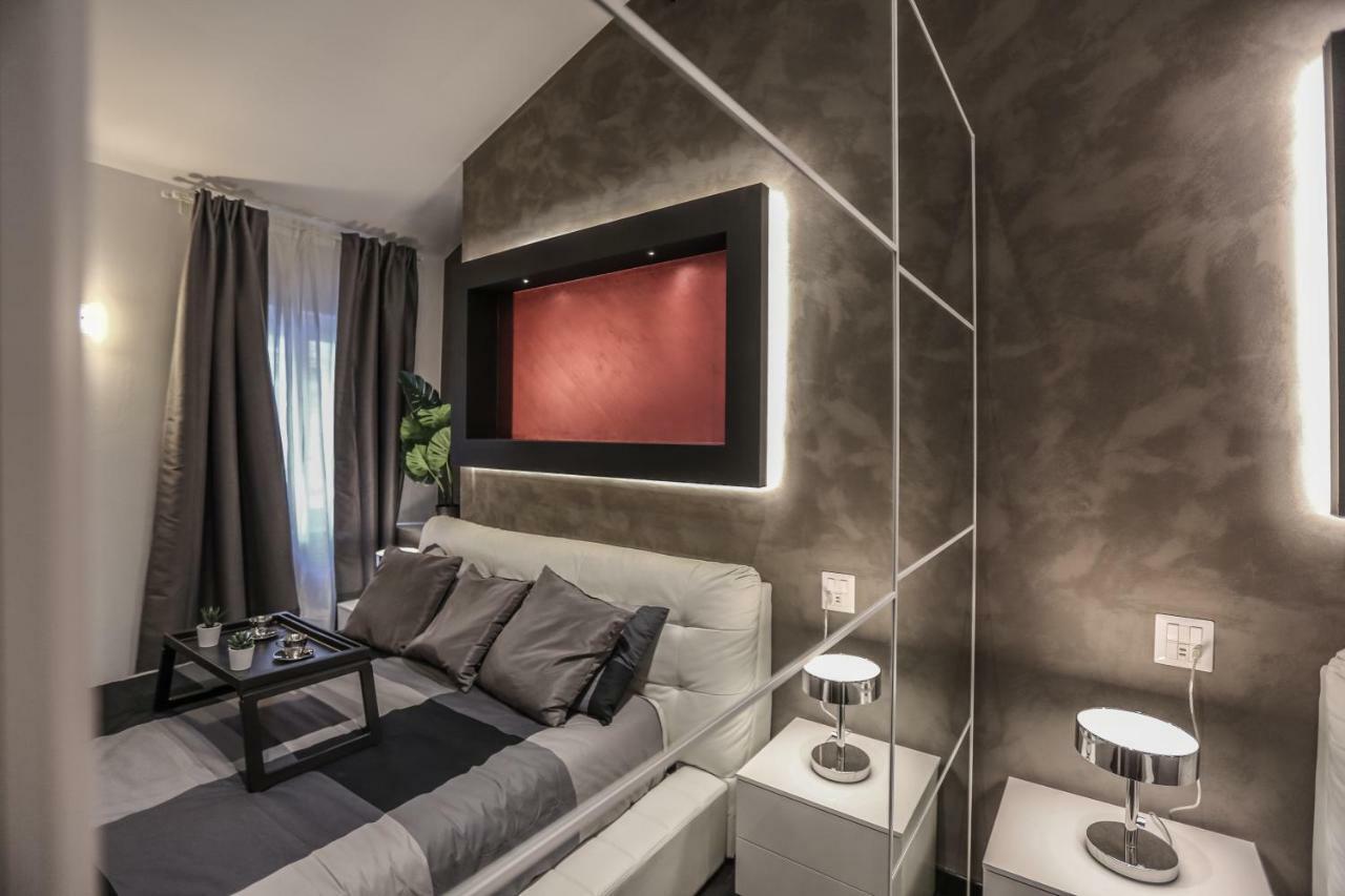 מילאנו Stylish Apartment Near Duomo מראה חיצוני תמונה