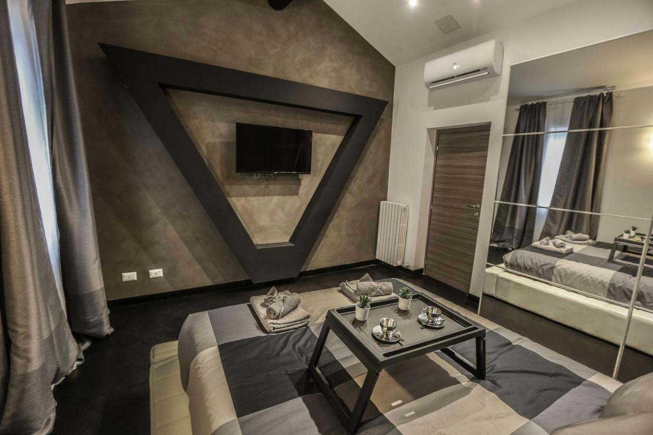 מילאנו Stylish Apartment Near Duomo מראה חיצוני תמונה