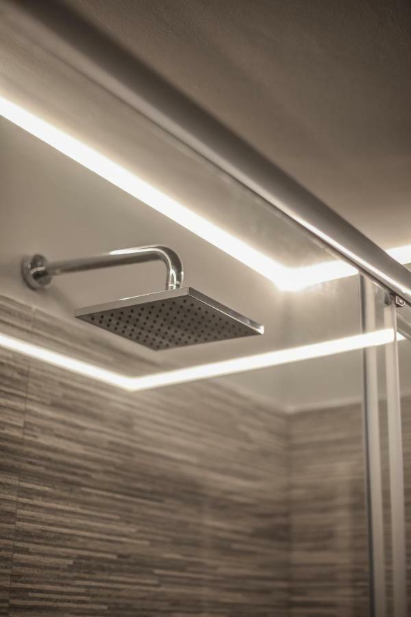 מילאנו Stylish Apartment Near Duomo מראה חיצוני תמונה